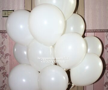 Белые гелиевые шары